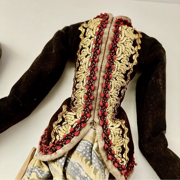 18 & 16” Wayang Golek Java Indonesia Asian Stick Marionettes & case. - Picture 8 of 12